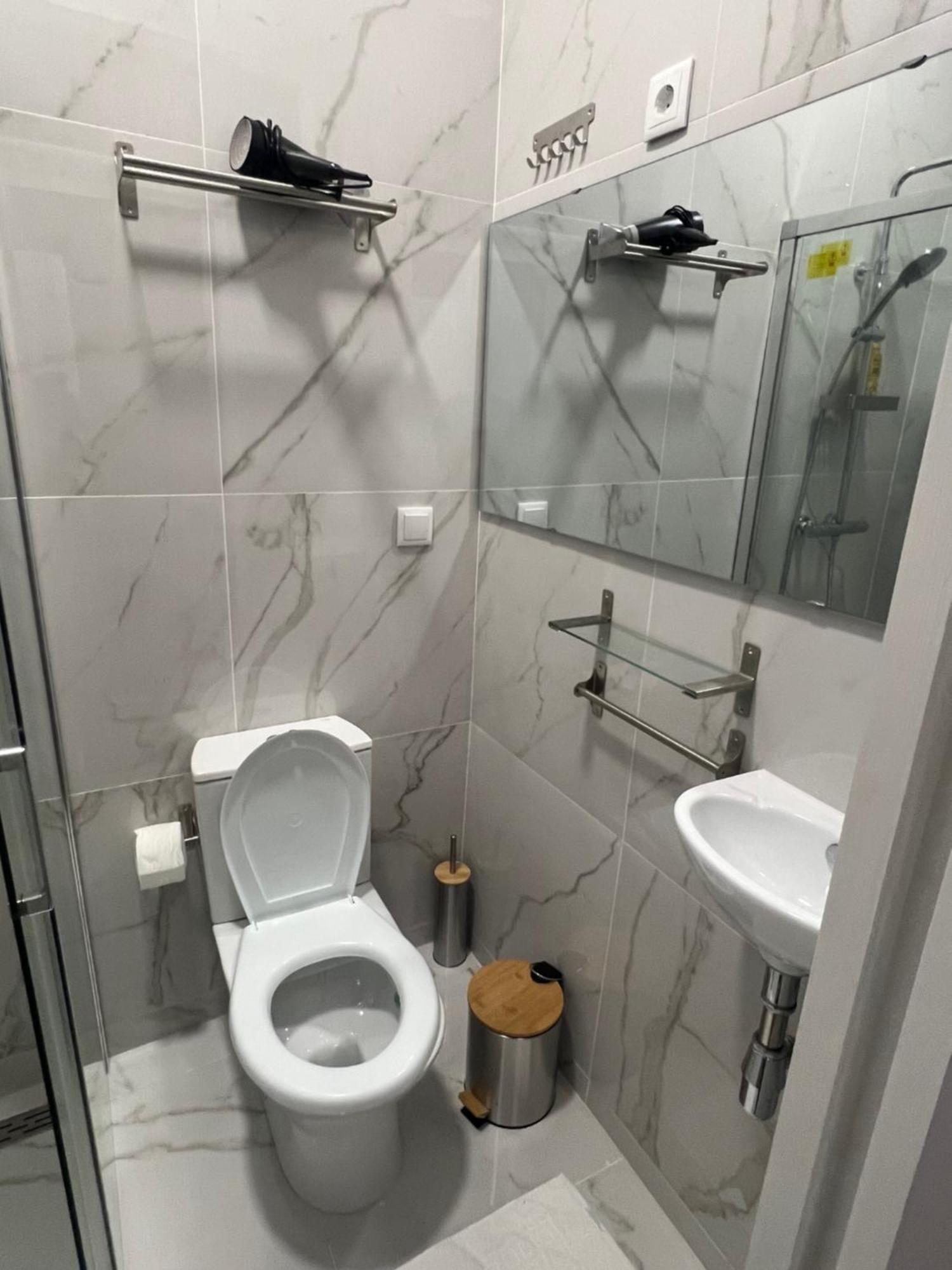 Angels Homes N.27 1ºandar, Bairro Tipico, Centro Apartment